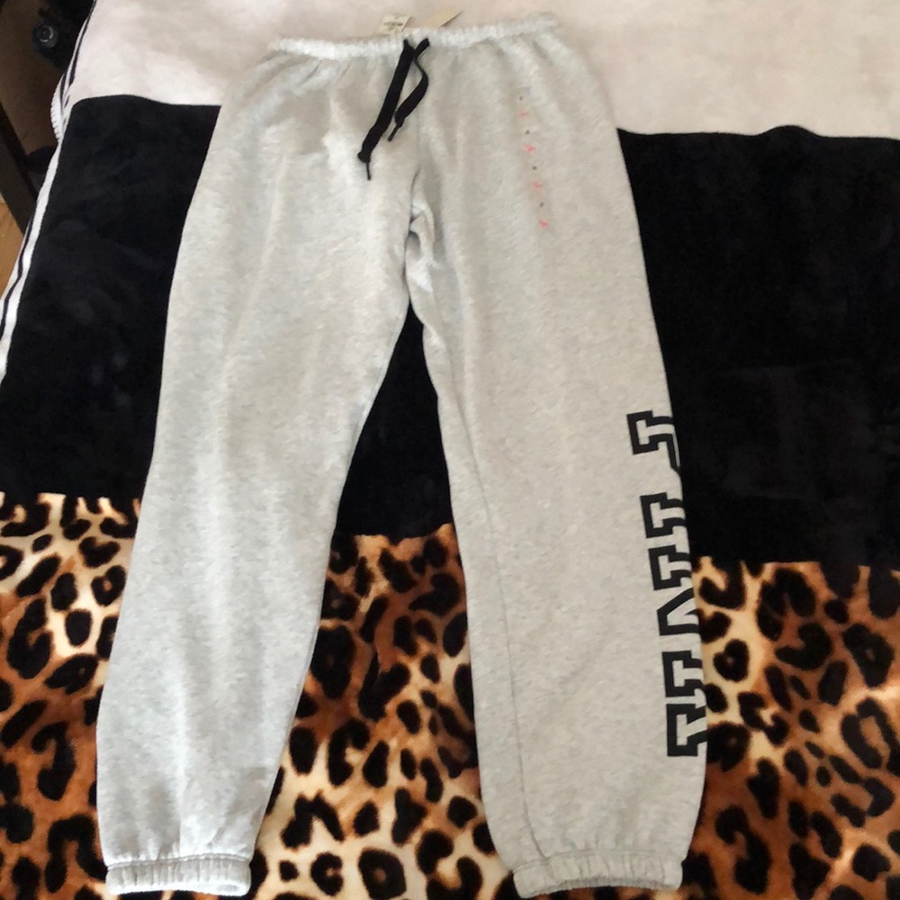 PINK Victoria’s Secret classic pants